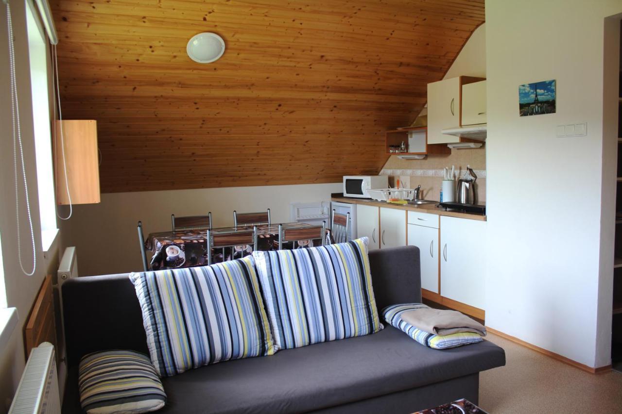 Apartmany Fialka Kasperske Hory Exterior foto